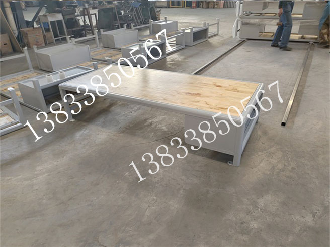 东方监狱床具